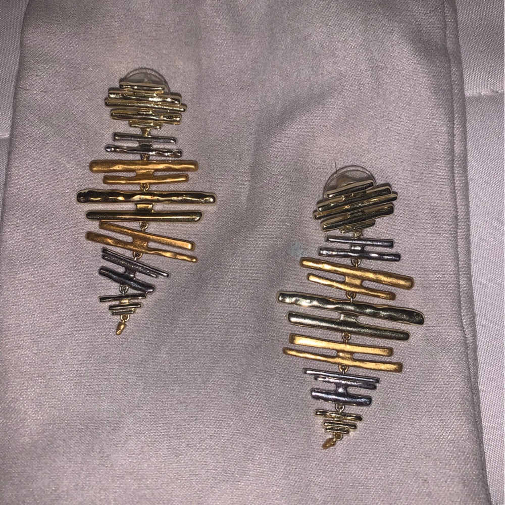 ⭐️ Kendra Scott Rylen Statement Earrings⭐️